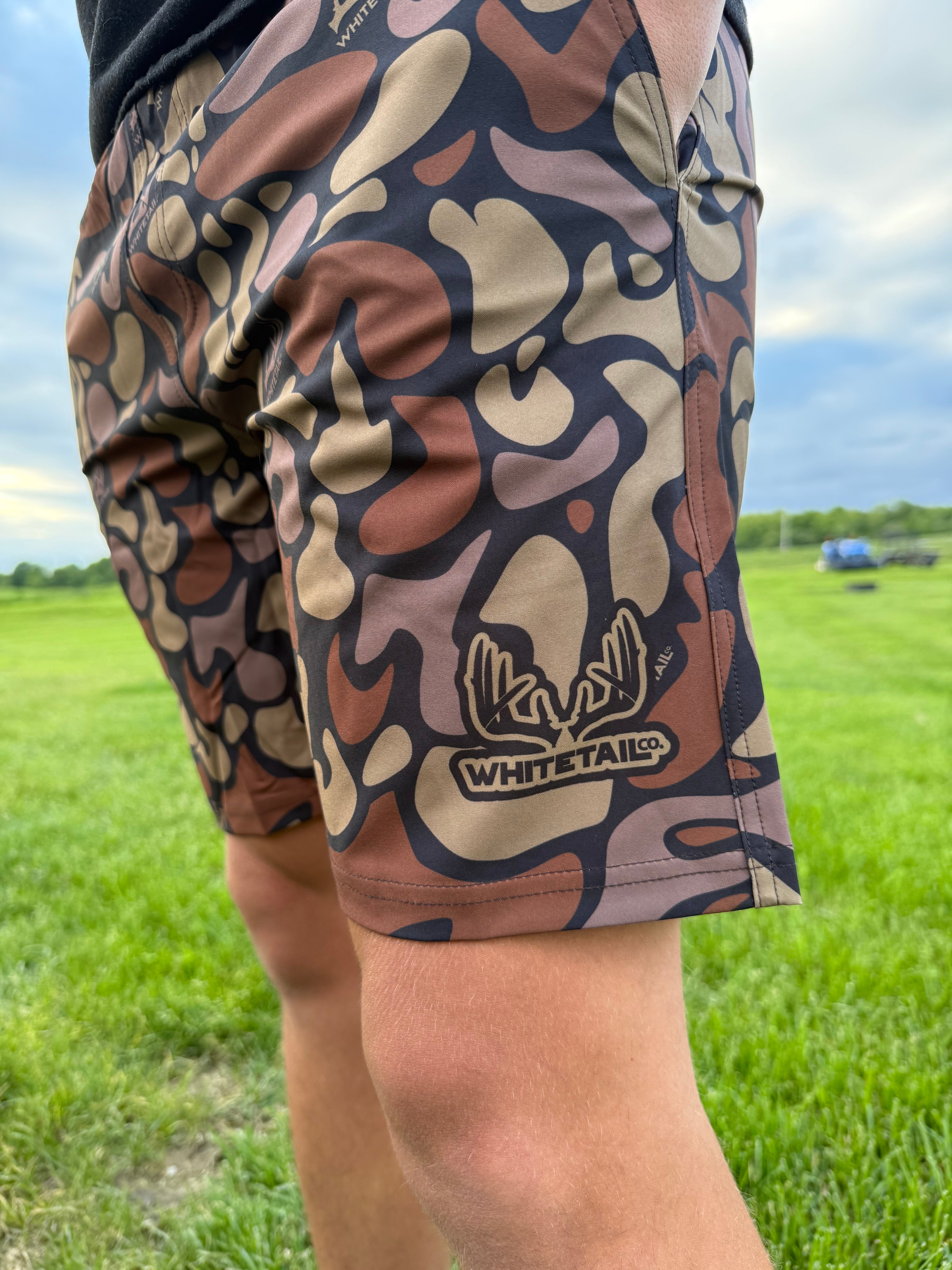 New!!! Whitetail Co. Hunt Camp Shorts Old Dark Camo